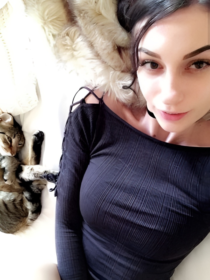 Света привлекальеная девушка из Джубга цена от 2000 руб