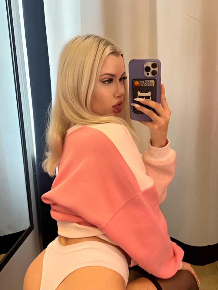 Устинья привлекальеная девушка из Джубга цена от 3000 руб