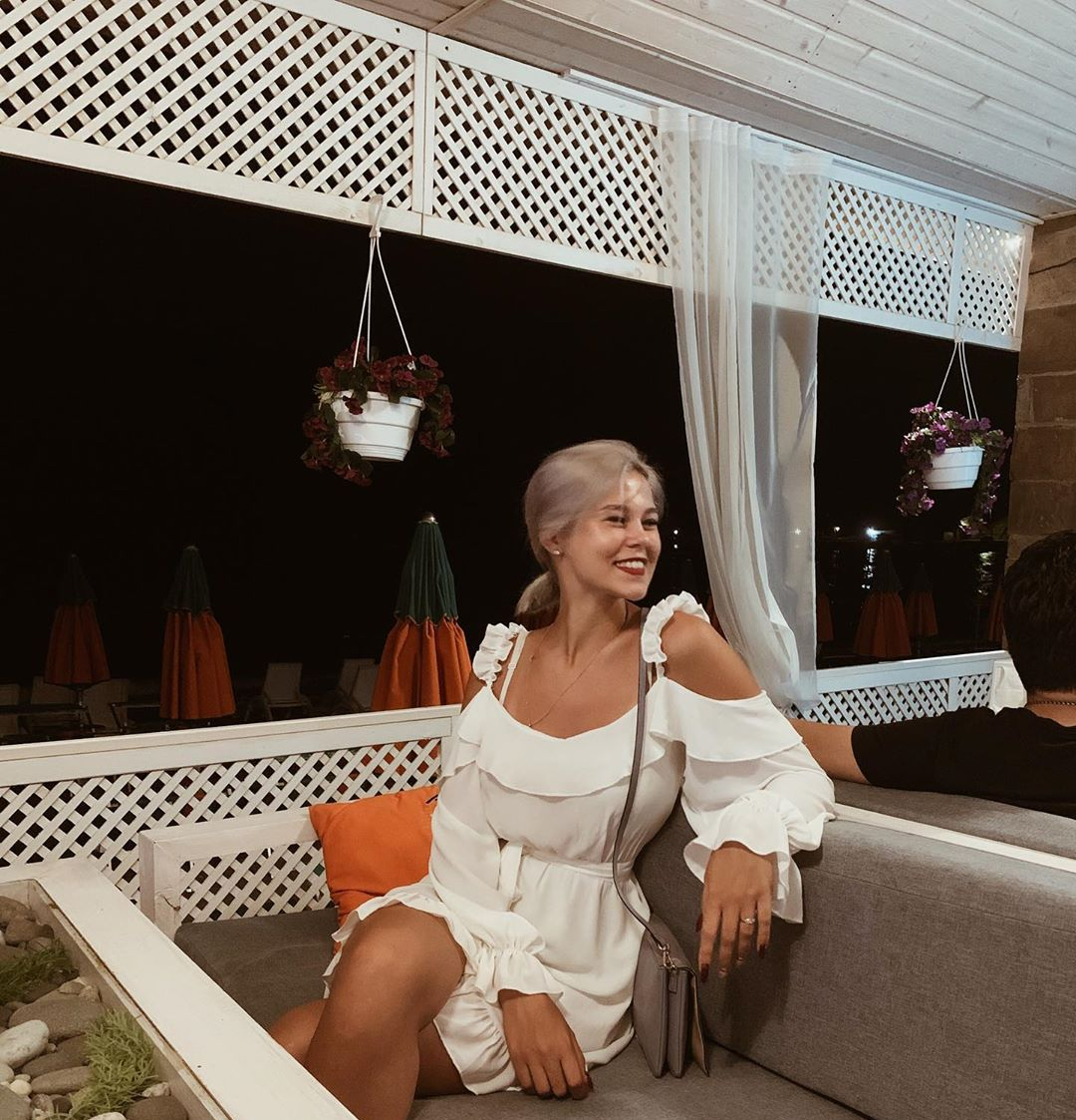 Маргоша привлекальеная девушка из Джубга цена от 3500 руб