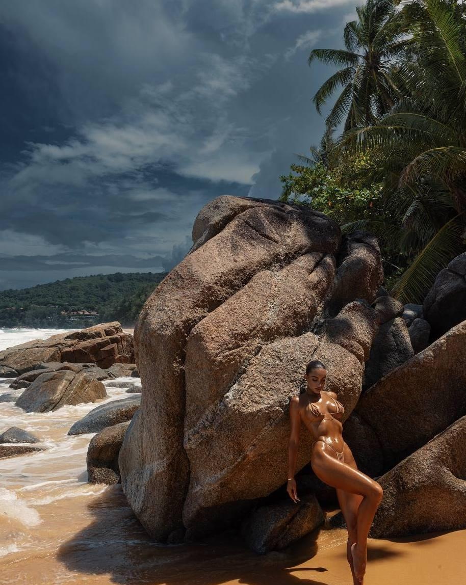 Марьяна привлекальеная девушка из Джубга цена от 7000 руб