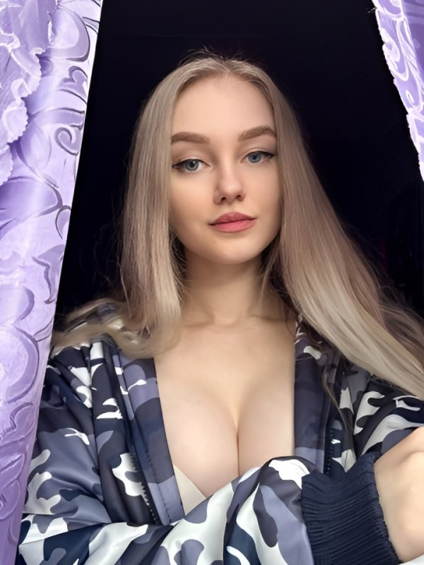 Анна привлекательная девушка из Джубга цена от 2500 руб