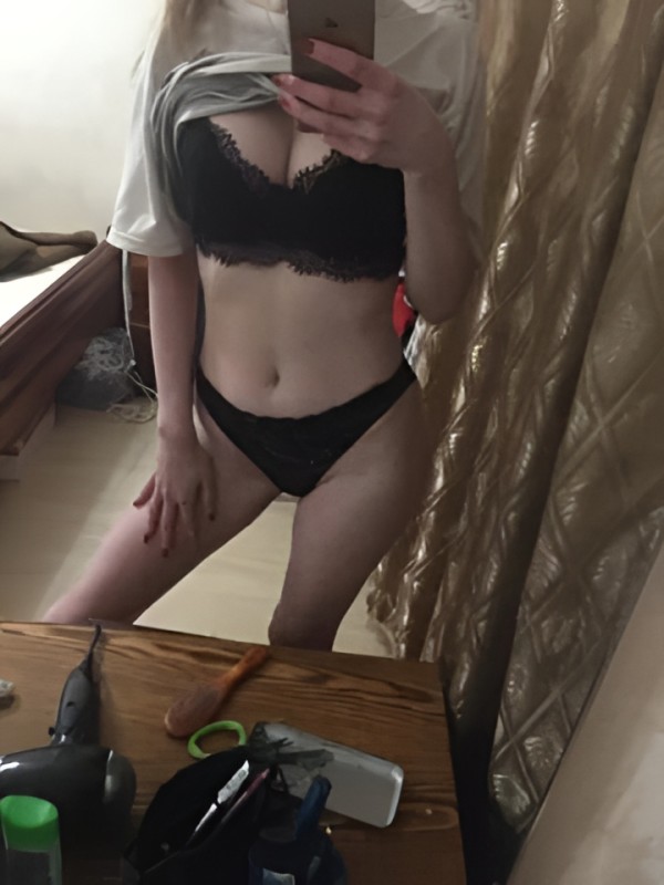 Лина привлекательная девушка из Джубга цена от 4000 руб