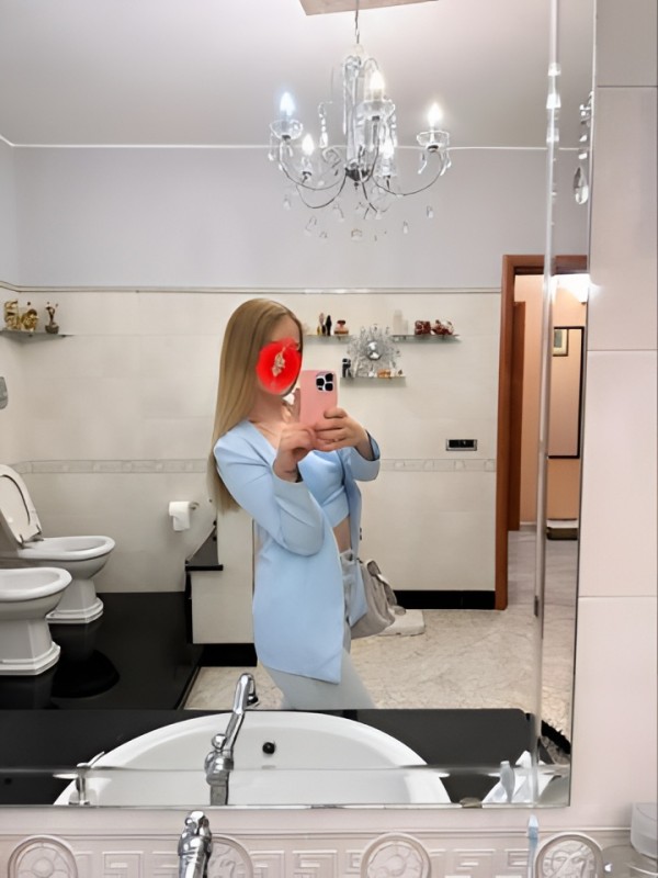 Наташа привлекательная девушка из Джубга цена от 4000 руб