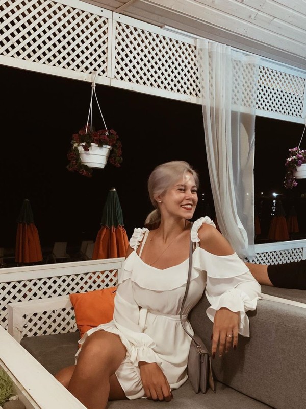 Маргоша привлекательная девушка из Джубга цена от 3500 руб